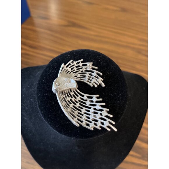 Crown Trifari faux pearl spray brooch and matching earrings vintage - Picture 3 of 7